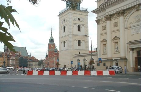 Silniční mobilní bariéra, svodidlo U-14/U-25, vysoká 80 cm, bílá