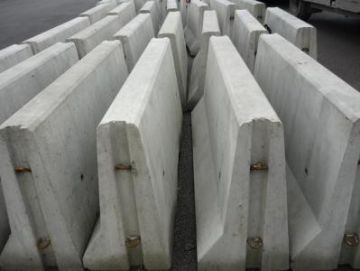 Betonová bariéra  200x81x45 cm C30/37 jednostranna
