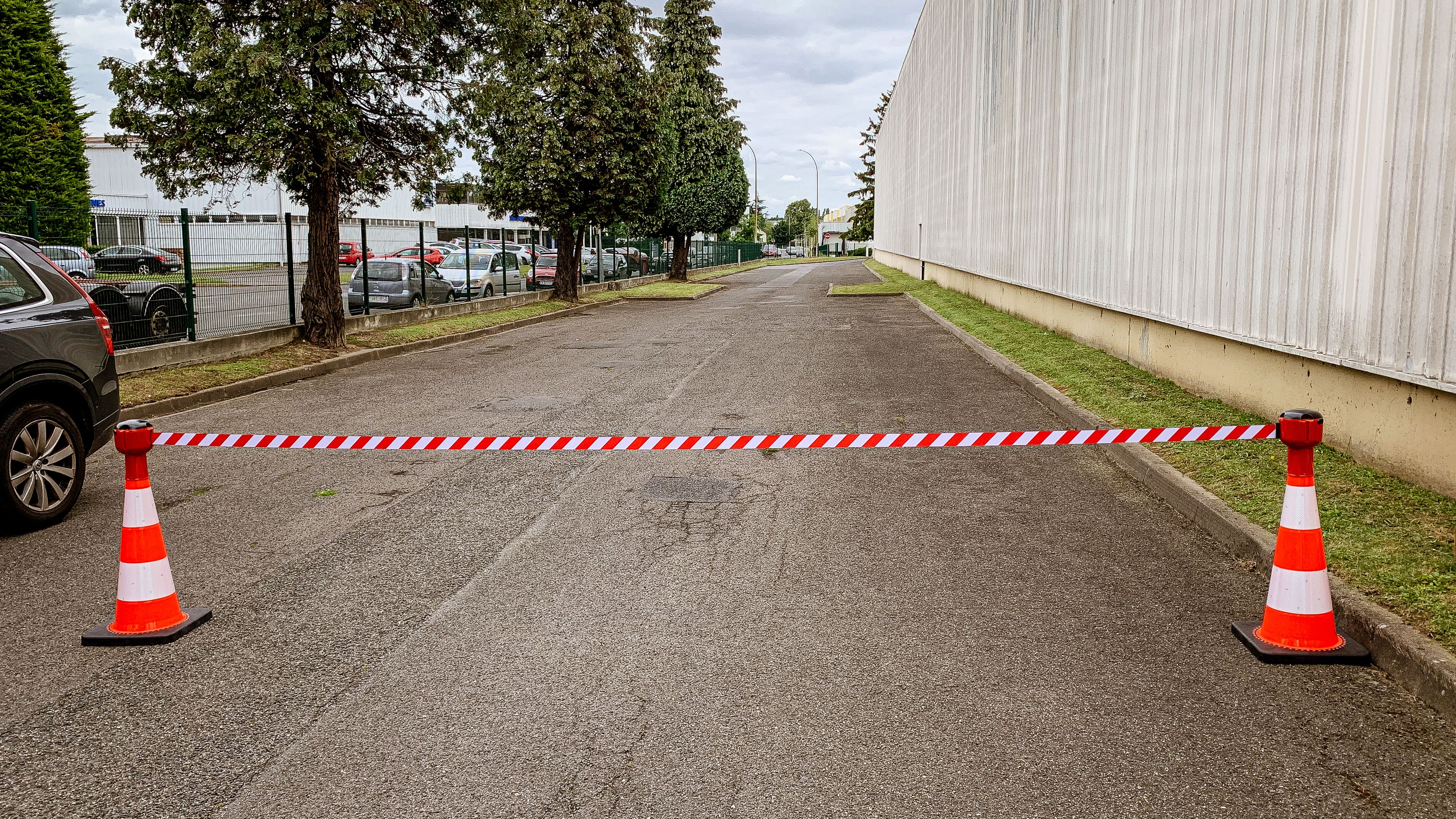 Červený nástavec na dopravní kužel s bílo-červenou páskou 5 m