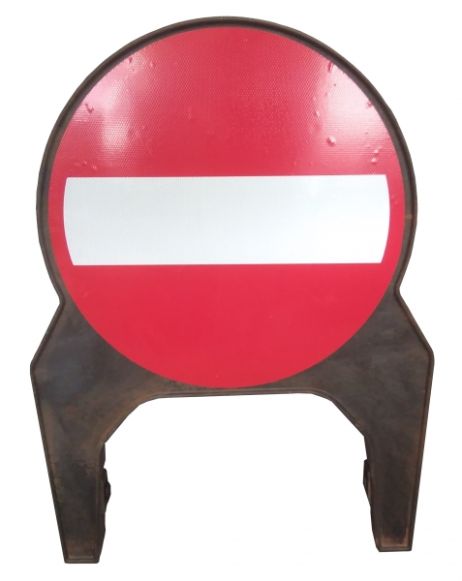 Kruhová výstražná tabule pro umístění značky