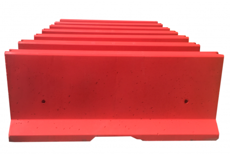 Concrete barrier like U-14b double-sided - painted white and red B20/25