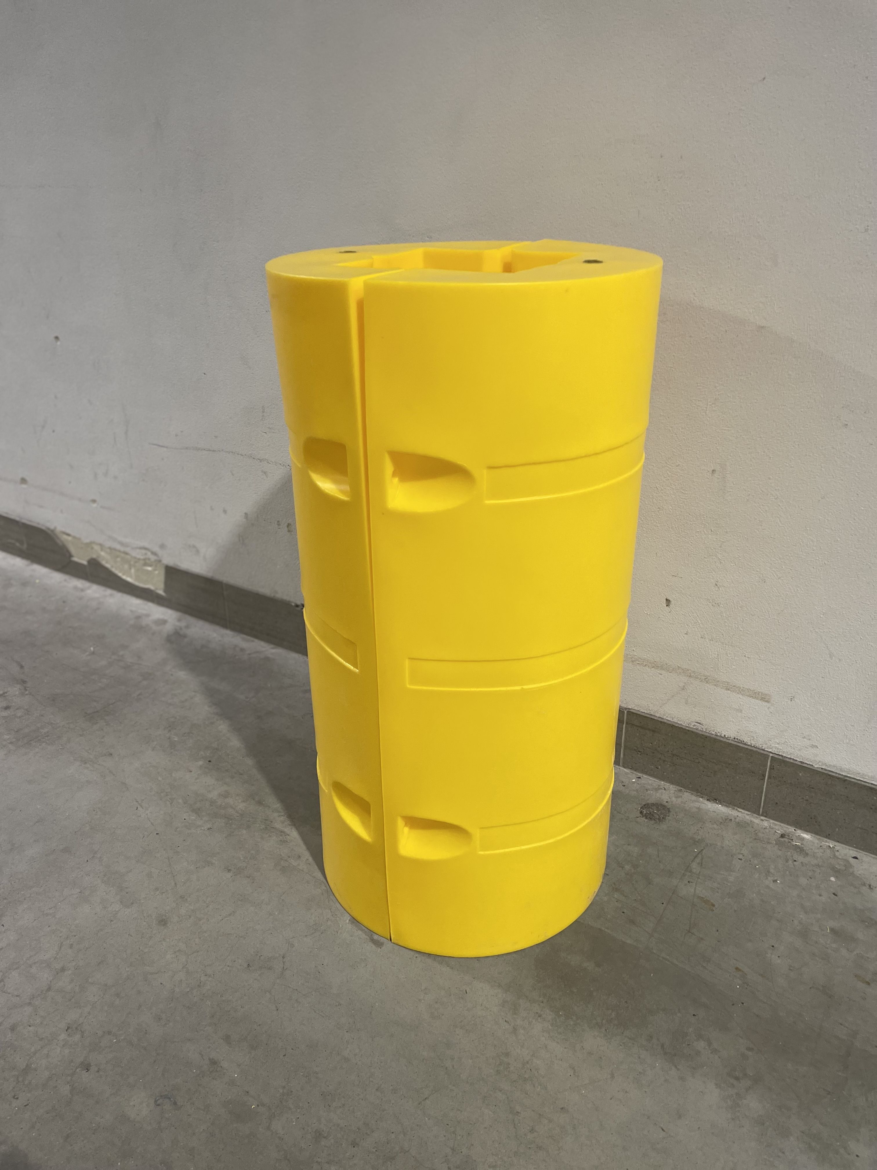 Storage column protector