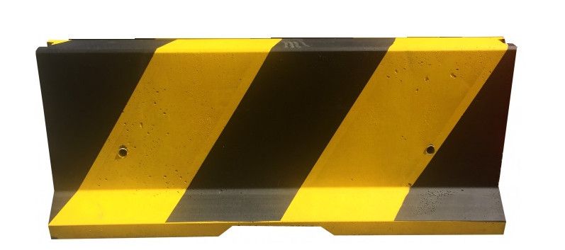 Concrete barrier B20/25 - painted yellow / black