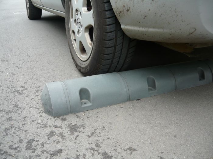 Parkovací zábrana černá CARSTOP