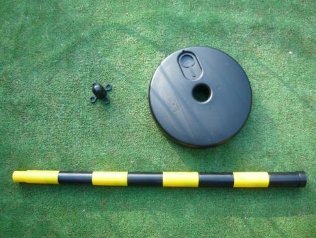 Słupek do łańcucha żółto-czarny 900 mm, podstawa plastikowa