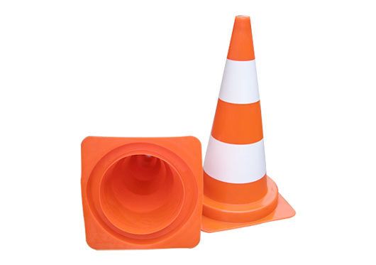 Dopravní kužel 750 mm PVC