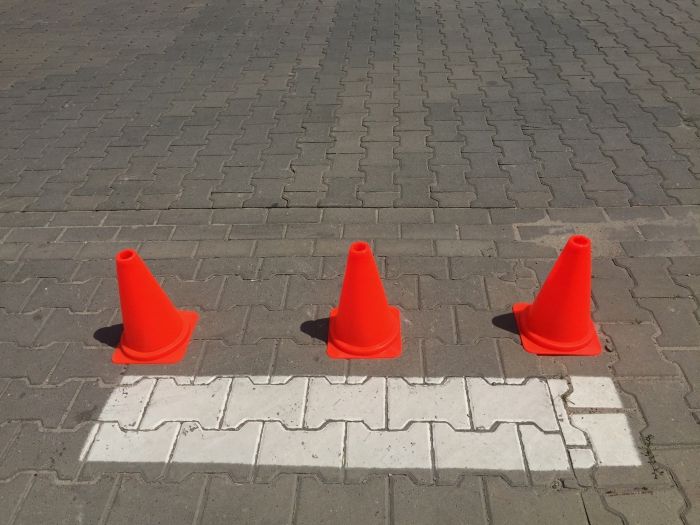 Dopravní kužel 300 mm PVC - bez pruhů