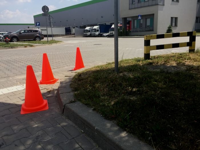 Silniční kužel 50 cm PVC – Bez pruhů