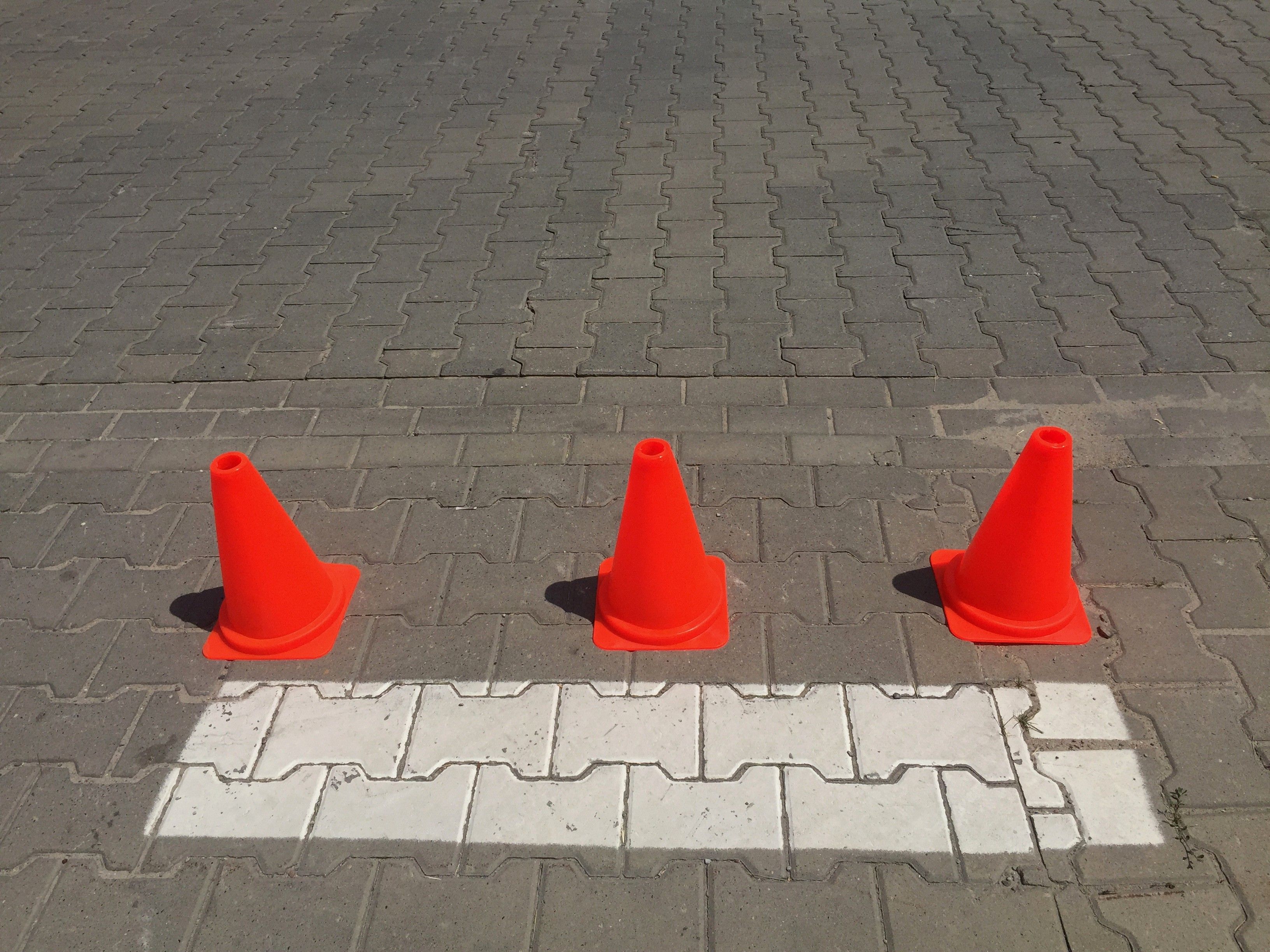 Silniční kužel 50 cm PVC – Bez pruhů