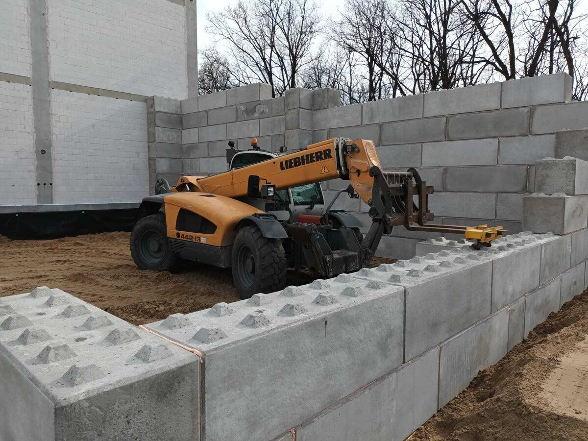 Záves na zdvíhanie betónových blokov BetonBlok