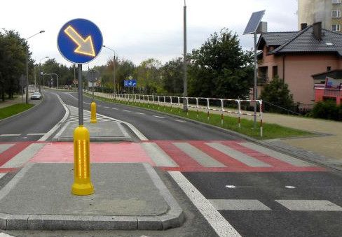Stĺpik U-5a pokrytý CE fóliou druhej generácie